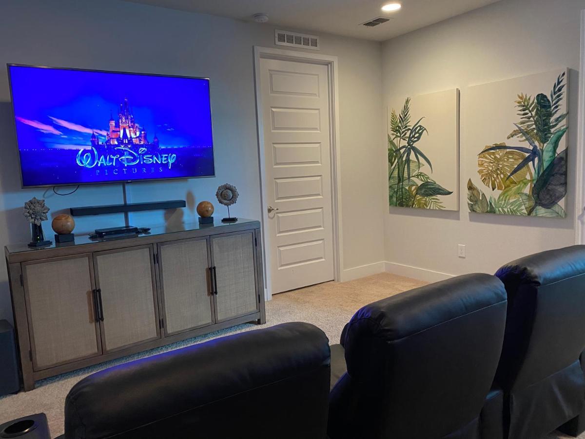 Luxurious Modern Villa Near Disney With Theater, Pool And Spa In Encore Resort At Reunion オーランド エクステリア 写真