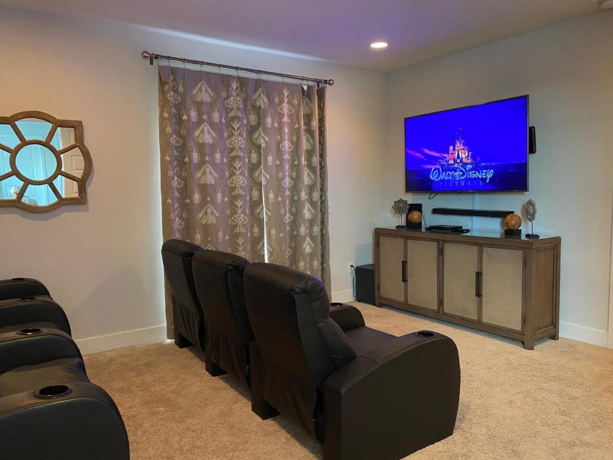 Luxurious Modern Villa Near Disney With Theater, Pool And Spa In Encore Resort At Reunion オーランド エクステリア 写真