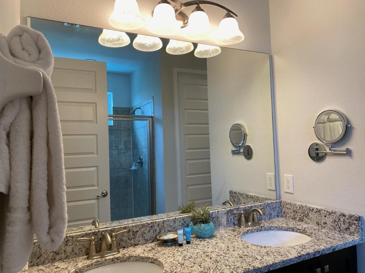 Luxurious Modern Villa Near Disney With Theater, Pool And Spa In Encore Resort At Reunion オーランド エクステリア 写真